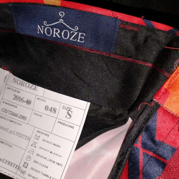 NOROZE MEN SLIM-FIT SANTA SUIT - Picture 9 of 11